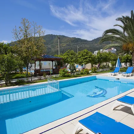 Hotel Oersmaris Boutique 4*