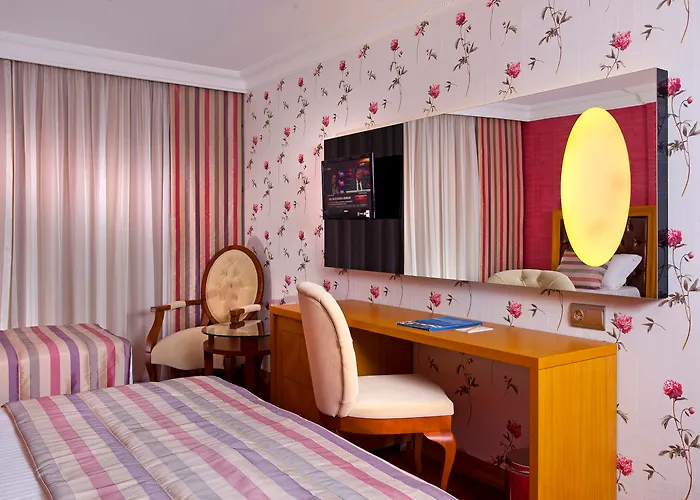 Ξενοδοχείο Oersmaris Boutique 4*